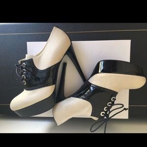 Stuart Weitzman High Heels!